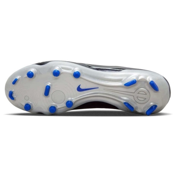 Athletic_Shoes